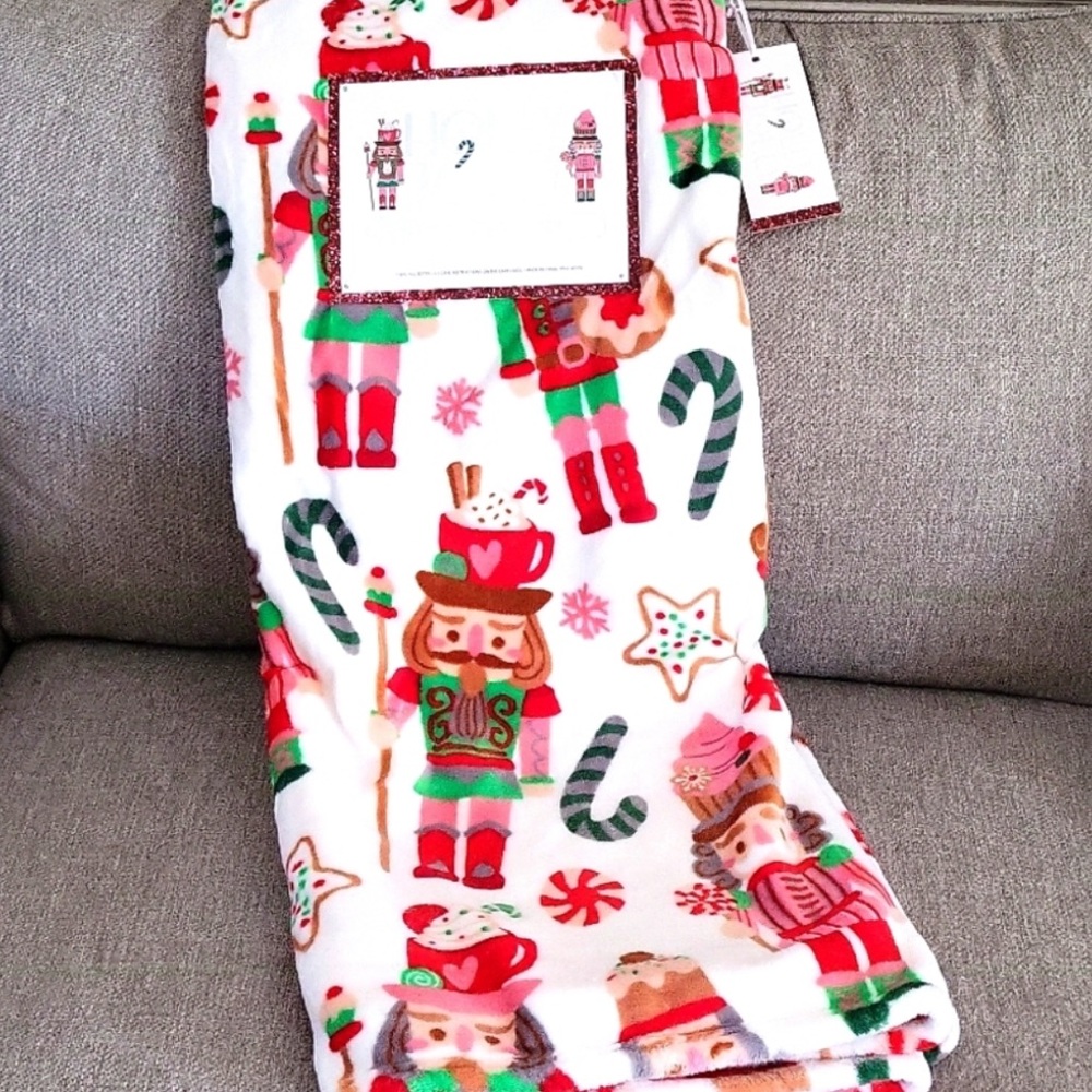 Holly Jolly Pink Nutcracker Throw Christmas Blanket New with Tags